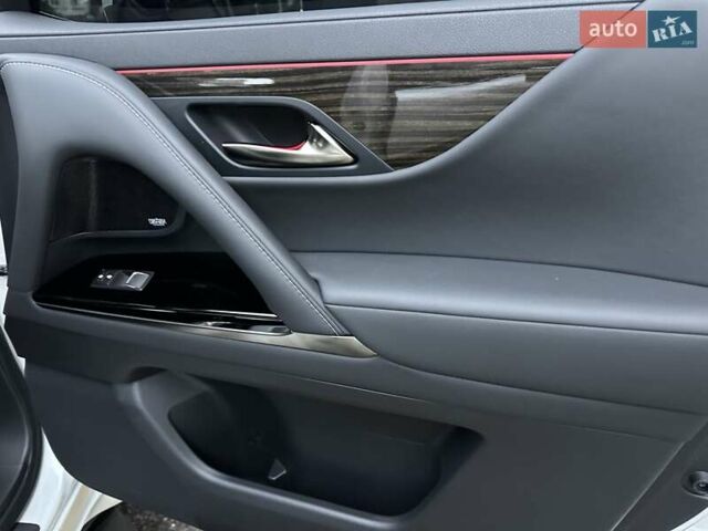 Белый Лексус ЛХ, объемом двигателя 3.45 л и пробегом 20 тыс. км за 127500 $, фото 65 на Automoto.ua