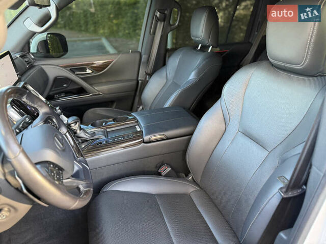 Лексус ЛХ 2022 у Києві на Automoto.ua Білий Лексус ЛХ, об'ємом двигуна 3.5 л та пробігом 33 тис. км за 113500 $, фото 30 на Automoto.ua