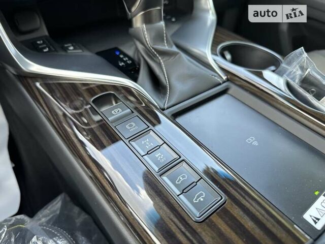 Лексус ЛХ 2022 в Киеве на Automoto.ua Белый Лексус ЛХ, объемом двигателя 3.45 л и пробегом 1 тыс. км за 124999 $, фото 131 на Automoto.ua