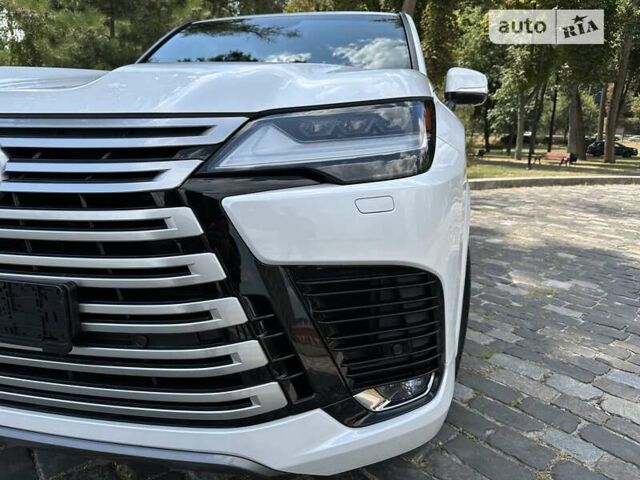 Лексус ЛХ 2022 в Киеве на Automoto.ua Белый Лексус ЛХ, объемом двигателя 3.45 л и пробегом 1 тыс. км за 124999 $, фото 4 на Automoto.ua