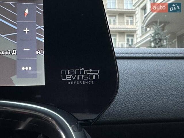 Белый Лексус ЛХ, объемом двигателя 3.45 л и пробегом 20 тыс. км за 127500 $, фото 49 на Automoto.ua