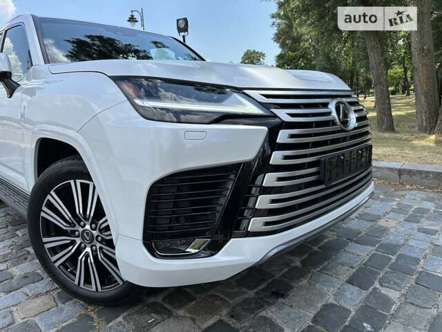 Лексус ЛХ 2022 в Киеве на Automoto.ua Белый Лексус ЛХ, объемом двигателя 3.45 л и пробегом 1 тыс. км за 124999 $, фото 31 на Automoto.ua