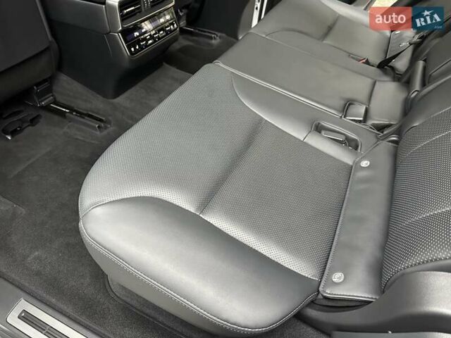 Белый Лексус ЛХ, объемом двигателя 3.35 л и пробегом 12 тыс. км за 120500 $, фото 77 на Automoto.ua