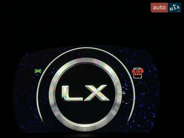 Белый Лексус ЛХ, объемом двигателя 3.45 л и пробегом 20 тыс. км за 127500 $, фото 110 на Automoto.ua