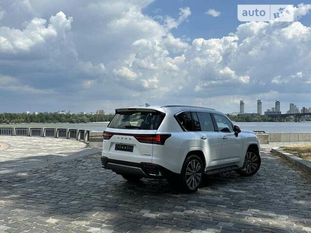 Лексус ЛХ 2022 в Киеве на Automoto.ua Белый Лексус ЛХ, объемом двигателя 3.45 л и пробегом 1 тыс. км за 124999 $, фото 44 на Automoto.ua