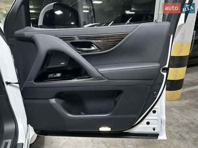 Лексус ЛХ 2022 в Киеве на Automoto.ua Белый Лексус ЛХ, объемом двигателя 3.45 л и пробегом 15 тыс. км за 117500 $, фото 93 на Automoto.ua
