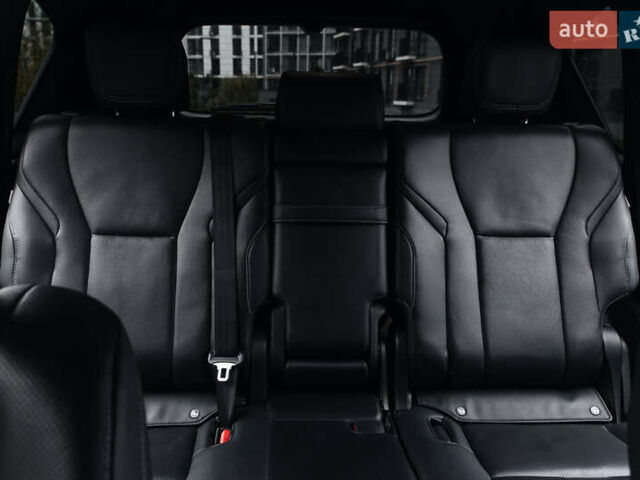 Білий Лексус ЛХ, об'ємом двигуна 3.35 л та пробігом 102 тис. км за 115000 $, фото 16 на Automoto.ua