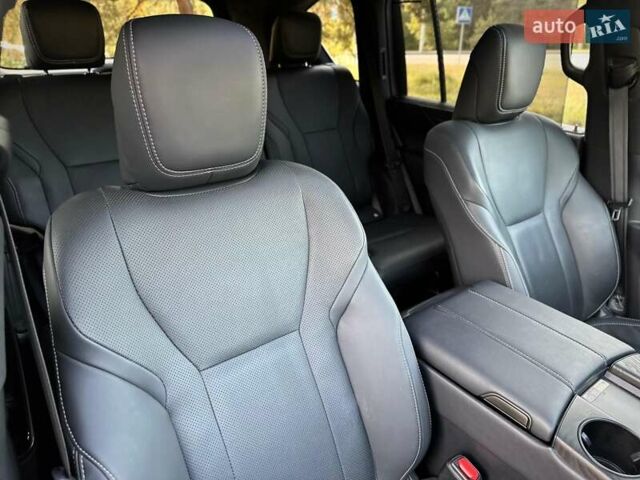 Білий Лексус ЛХ, об'ємом двигуна 3.35 л та пробігом 37 тис. км за 114900 $, фото 62 на Automoto.ua