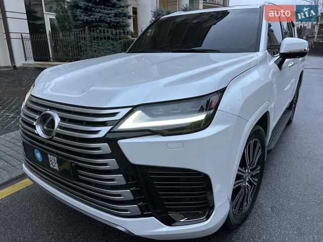 Белый Лексус ЛХ, объемом двигателя 3.45 л и пробегом 20 тыс. км за 127500 $, фото 90 на Automoto.ua