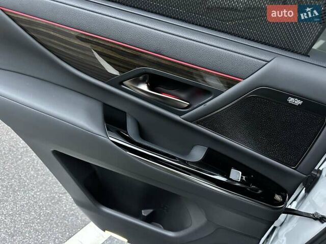 Белый Лексус ЛХ, объемом двигателя 3.45 л и пробегом 20 тыс. км за 127500 $, фото 74 на Automoto.ua