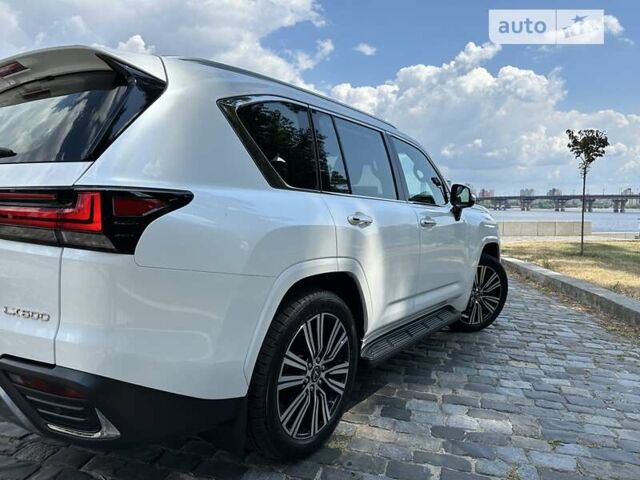 Лексус ЛХ 2022 в Киеве на Automoto.ua Белый Лексус ЛХ, объемом двигателя 3.45 л и пробегом 1 тыс. км за 124999 $, фото 48 на Automoto.ua
