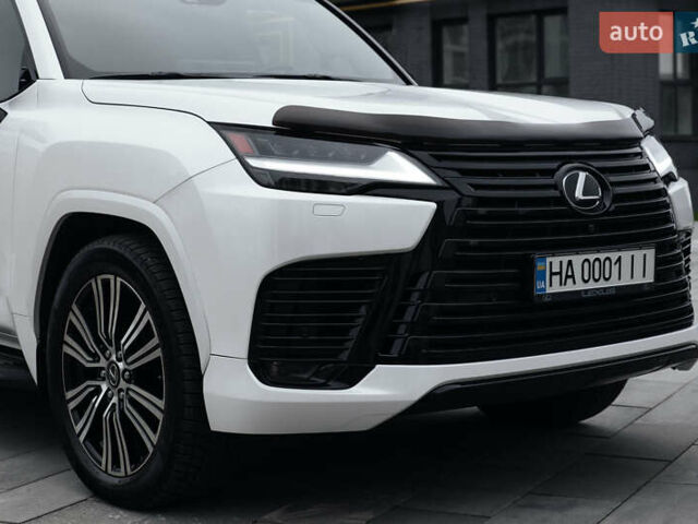 Білий Лексус ЛХ, об'ємом двигуна 3.35 л та пробігом 102 тис. км за 115000 $, фото 2 на Automoto.ua