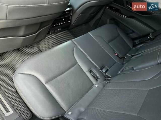 Білий Лексус ЛХ, об'ємом двигуна 3.35 л та пробігом 37 тис. км за 114900 $, фото 51 на Automoto.ua