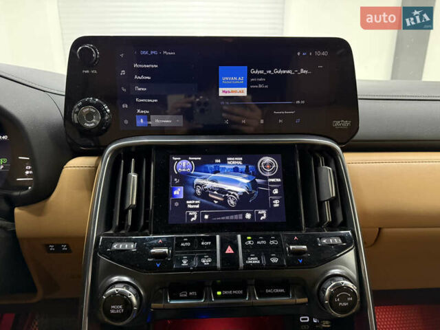 Белый Лексус ЛХ, объемом двигателя 3.35 л и пробегом 50 тыс. км за 114900 $, фото 13 на Automoto.ua