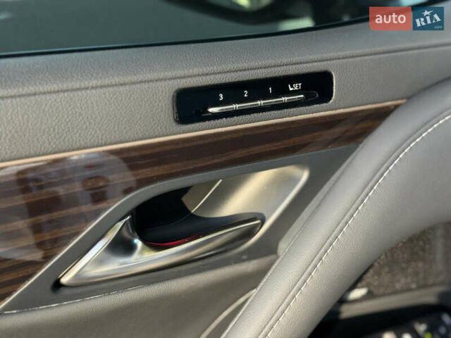 Лексус ЛХ 2022 у Києві на Automoto.ua Білий Лексус ЛХ, об'ємом двигуна 3.5 л та пробігом 33 тис. км за 113500 $, фото 53 на Automoto.ua