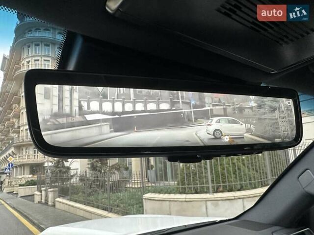 Белый Лексус ЛХ, объемом двигателя 3.35 л и пробегом 12 тыс. км за 120500 $, фото 60 на Automoto.ua