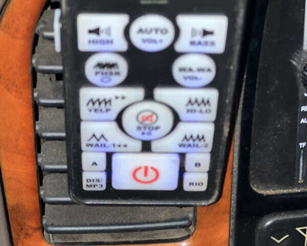 Бежевий Лексус ЛХ, об'ємом двигуна 4.66 л та пробігом 225 тис. км за 8750 $, фото 15 на Automoto.ua