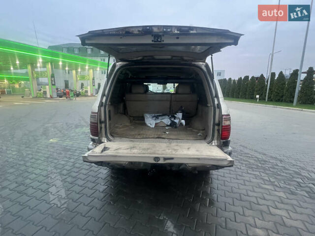 Бежевий Лексус ЛХ, об'ємом двигуна 4.66 л та пробігом 225 тис. км за 8750 $, фото 5 на Automoto.ua