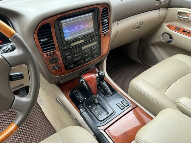 Бежевый Лексус ЛХ, объемом двигателя 4.7 л и пробегом 260 тыс. км за 13500 $, фото 16 на Automoto.ua