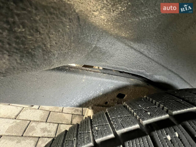 Бежевий Лексус ЛХ, об'ємом двигуна 4.7 л та пробігом 260 тис. км за 13500 $, фото 30 на Automoto.ua