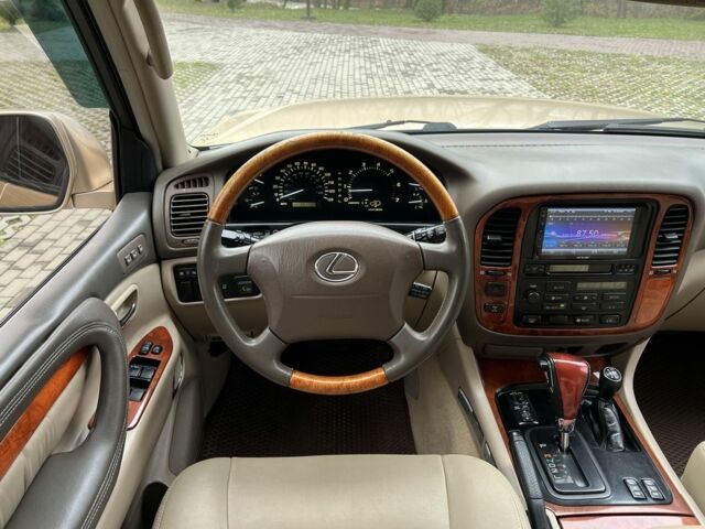 Бежевый Лексус ЛХ, объемом двигателя 4.7 л и пробегом 260 тыс. км за 13500 $, фото 14 на Automoto.ua