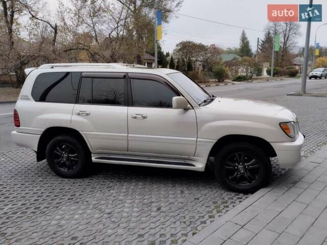 Лексус ЛХ 2001 у Тернополі на Automoto.ua Бежевий Лексус ЛХ, об'ємом двигуна 4.66 л та пробігом 131 тис. км за 13500 $, фото 4 на Automoto.ua