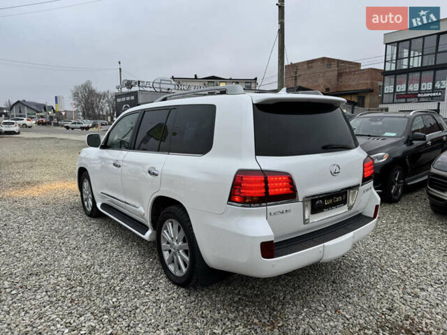 Бежевый Лексус ЛХ, объемом двигателя 5.7 л и пробегом 233 тыс. км за 26500 $, фото 8 на Automoto.ua