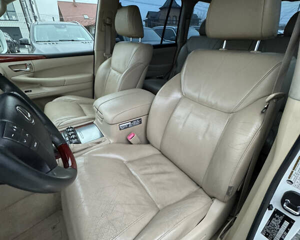 Бежевый Лексус ЛХ, объемом двигателя 5.7 л и пробегом 233 тыс. км за 26500 $, фото 16 на Automoto.ua