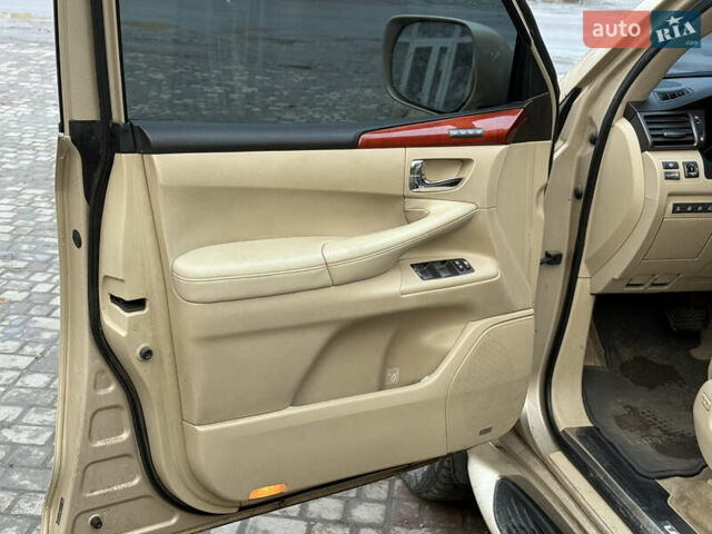 Бежевый Лексус ЛХ, объемом двигателя 5.66 л и пробегом 205 тыс. км за 18999 $, фото 12 на Automoto.ua