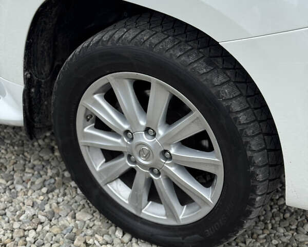 Бежевый Лексус ЛХ, объемом двигателя 5.7 л и пробегом 233 тыс. км за 26500 $, фото 48 на Automoto.ua