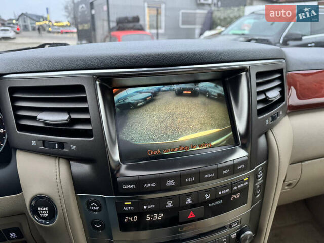 Бежевый Лексус ЛХ, объемом двигателя 5.7 л и пробегом 233 тыс. км за 26500 $, фото 42 на Automoto.ua