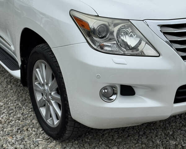 Бежевый Лексус ЛХ, объемом двигателя 5.7 л и пробегом 233 тыс. км за 26500 $, фото 47 на Automoto.ua