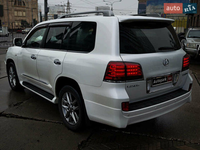 Бежевый Лексус ЛХ, объемом двигателя 5.7 л и пробегом 270 тыс. км за 29890 $, фото 10 на Automoto.ua