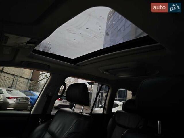 Бежевый Лексус ЛХ, объемом двигателя 5.7 л и пробегом 270 тыс. км за 29890 $, фото 34 на Automoto.ua