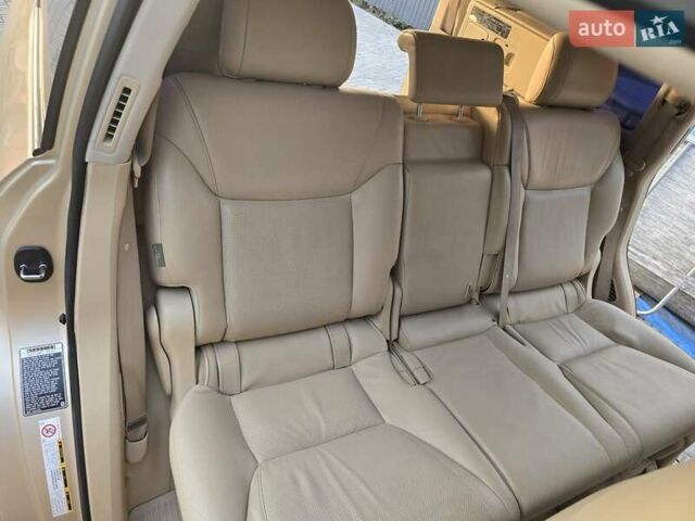 Бежевый Лексус ЛХ, объемом двигателя 5.66 л и пробегом 220 тыс. км за 25500 $, фото 9 на Automoto.ua