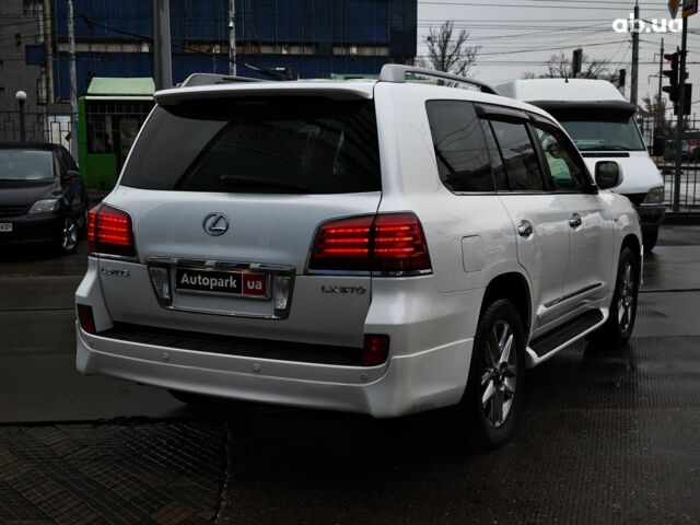 Бежевий Лексус ЛХ, об'ємом двигуна 5.7 л та пробігом 270 тис. км за 29890 $, фото 8 на Automoto.ua