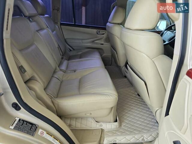 Бежевый Лексус ЛХ, объемом двигателя 5.66 л и пробегом 220 тыс. км за 25500 $, фото 24 на Automoto.ua