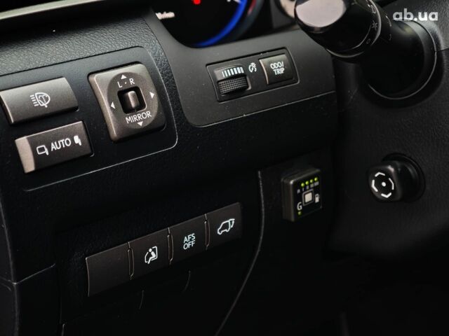 Бежевий Лексус ЛХ, об'ємом двигуна 5.7 л та пробігом 270 тис. км за 29890 $, фото 25 на Automoto.ua