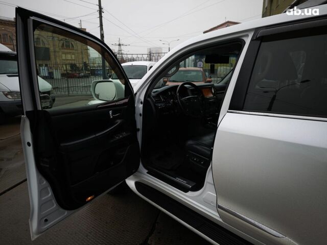 Бежевий Лексус ЛХ, об'ємом двигуна 5.7 л та пробігом 270 тис. км за 29890 $, фото 19 на Automoto.ua