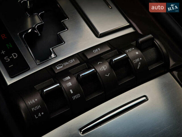 Бежевый Лексус ЛХ, объемом двигателя 5.7 л и пробегом 270 тыс. км за 29890 $, фото 31 на Automoto.ua