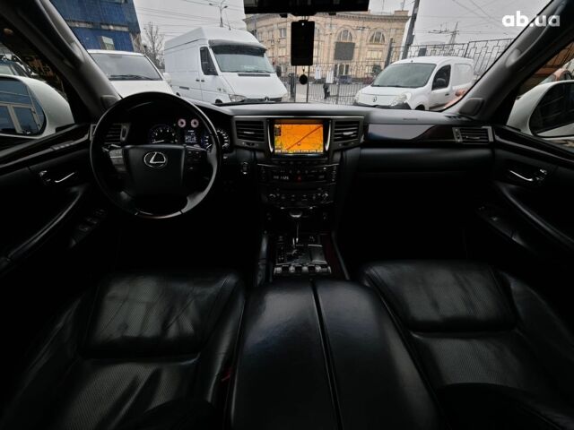 Бежевий Лексус ЛХ, об'ємом двигуна 5.7 л та пробігом 270 тис. км за 29890 $, фото 38 на Automoto.ua