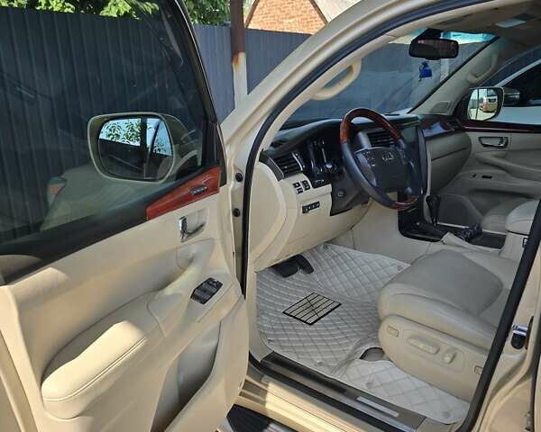 Бежевый Лексус ЛХ, объемом двигателя 5.66 л и пробегом 220 тыс. км за 25500 $, фото 22 на Automoto.ua