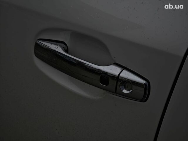 Бежевий Лексус ЛХ, об'ємом двигуна 5.7 л та пробігом 270 тис. км за 29890 $, фото 18 на Automoto.ua