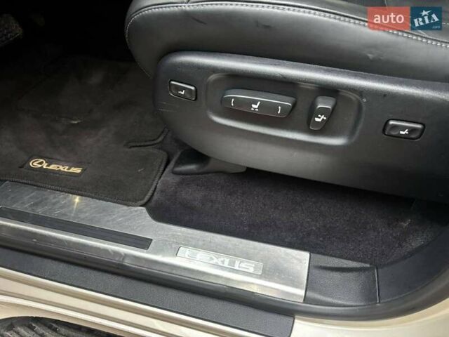Бежевый Лексус ЛХ, объемом двигателя 4.5 л и пробегом 210 тыс. км за 51000 $, фото 27 на Automoto.ua