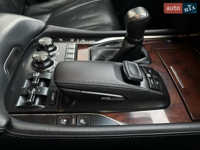 Бежевый Лексус ЛХ, объемом двигателя 4.5 л и пробегом 210 тыс. км за 51000 $, фото 32 на Automoto.ua