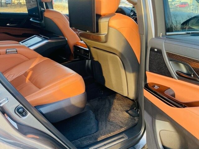 Бежевий Лексус ЛХ, об'ємом двигуна 3.5 л та пробігом 80 тис. км за 100000 $, фото 10 на Automoto.ua