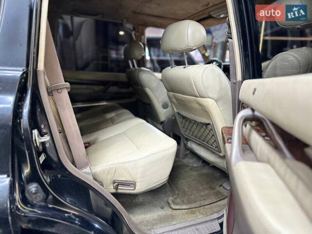 Черный Лексус ЛХ, объемом двигателя 4.5 л и пробегом 130 тыс. км за 17000 $, фото 17 на Automoto.ua