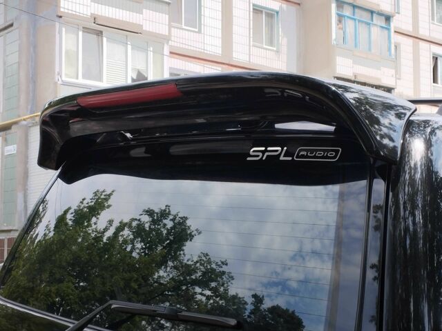 Черный Лексус ЛХ, объемом двигателя 4.7 л и пробегом 330 тыс. км за 11999 $, фото 5 на Automoto.ua