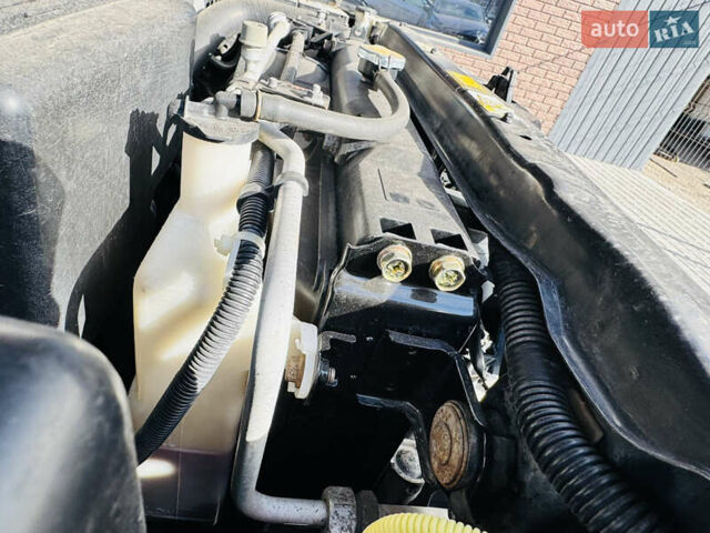 Чорний Лексус ЛХ, об'ємом двигуна 4.66 л та пробігом 348 тис. км за 11200 $, фото 74 на Automoto.ua