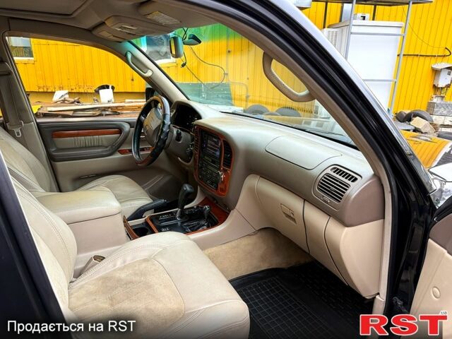 Чорний Лексус ЛХ, об'ємом двигуна 4.7 л та пробігом 237 тис. км за 8200 $, фото 8 на Automoto.ua